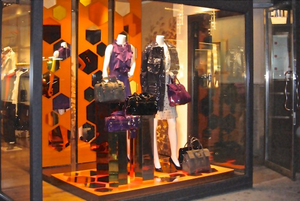 Custom window display design and outfitting for Mulberry USA
