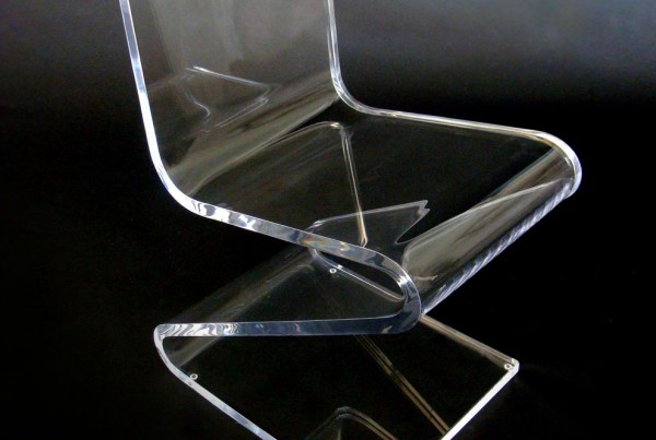 Z Chair in clear acrylic