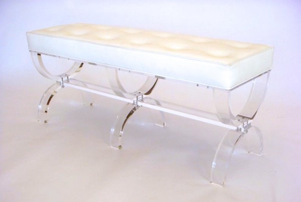 Boutique-Bench-in-white